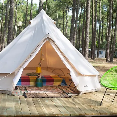 The Spot Surfcamp キャンプ場