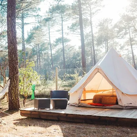 The Spot Surfcamp キャンプ場