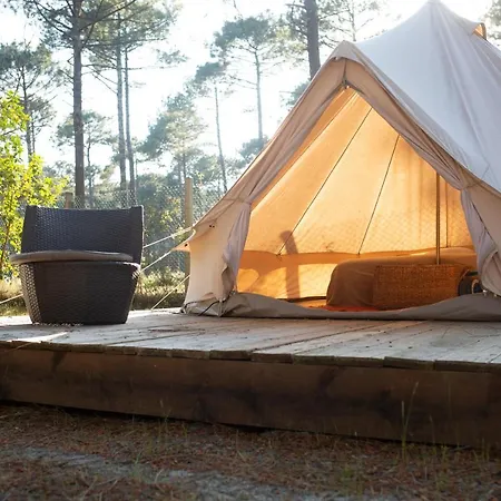 The Spot Surfcamp キャンプ場 *